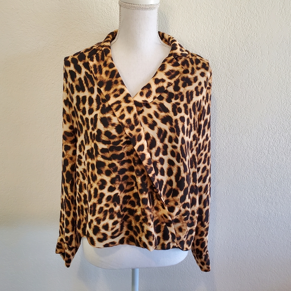 Vince Camuto Leopard Print Suke Surplice Top Small